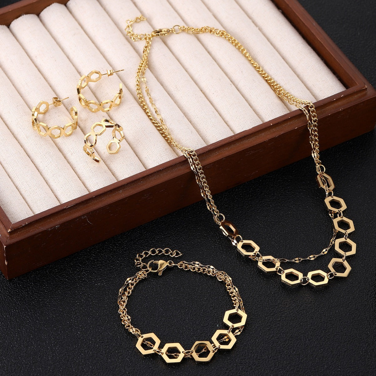 Diamond Shape - Wearing in Layers Four-piece jewelry set