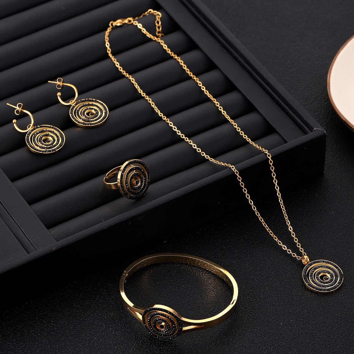 Spiral shape Long necklace Four-piece jewelry set