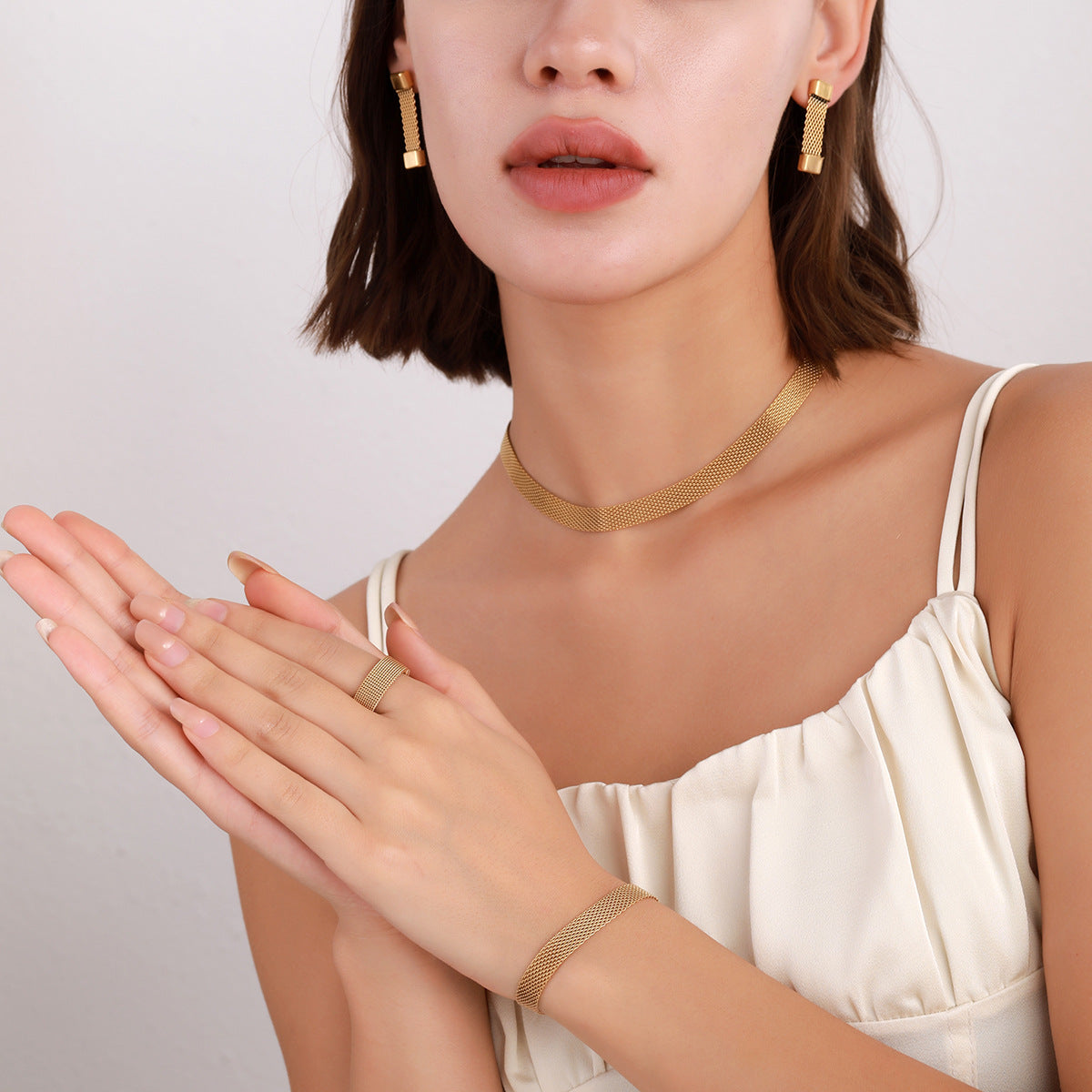 Trendy Mesh Belt,Four-piece Jewelry Set