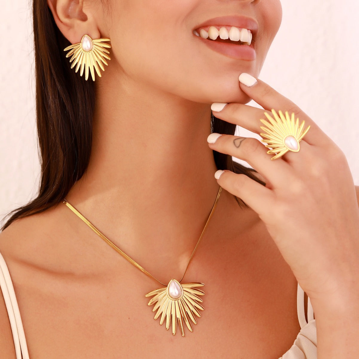 Palm Leaf - Unique and Personalized Three-piece jewelry set