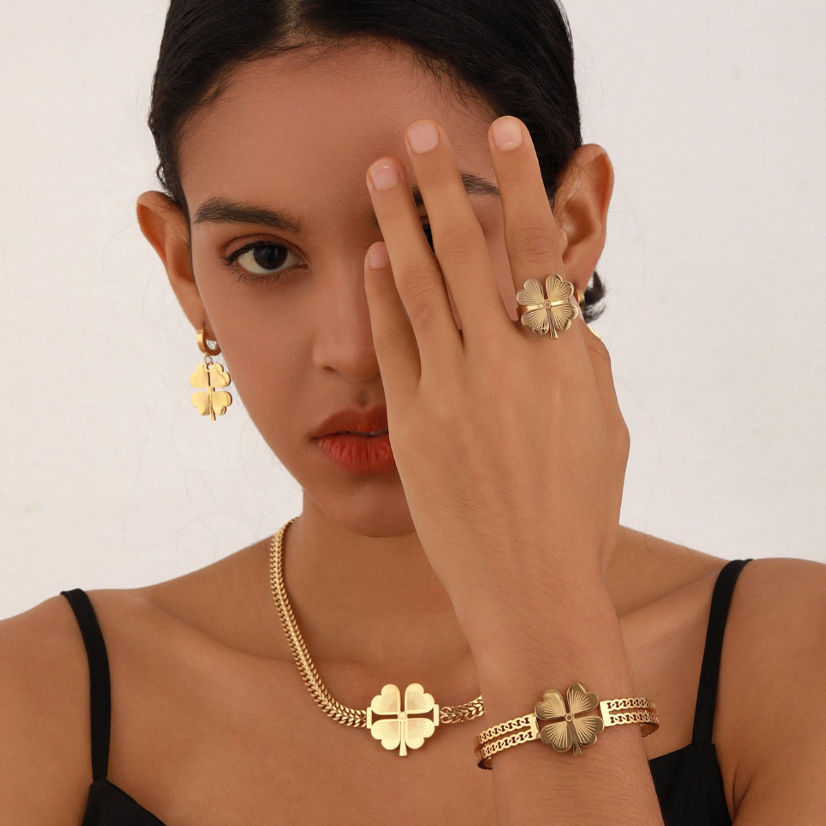 Double-chain,Four-leaf Clover Shape Four-piece jewelry set