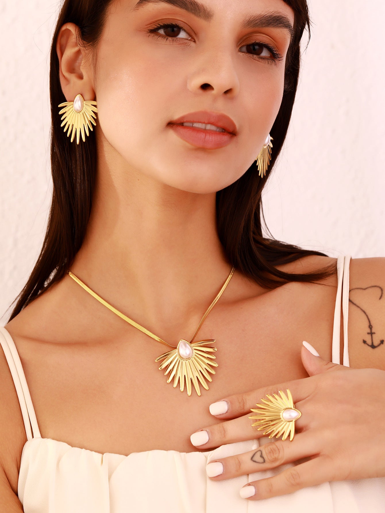 Palm Leaf - Unique and Personalized Three-piece jewelry set