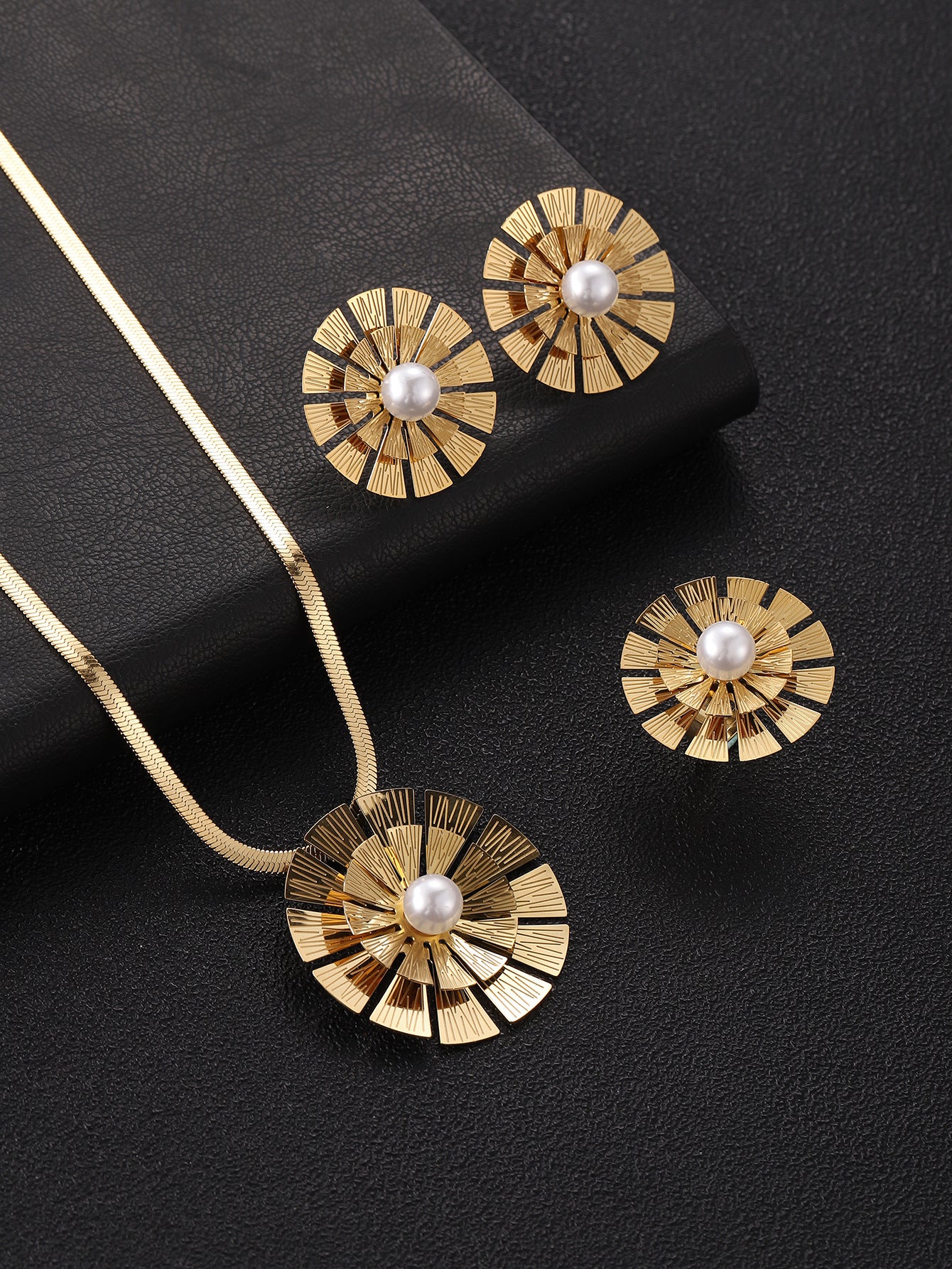 Sunflower Three-piece Jewelry Set