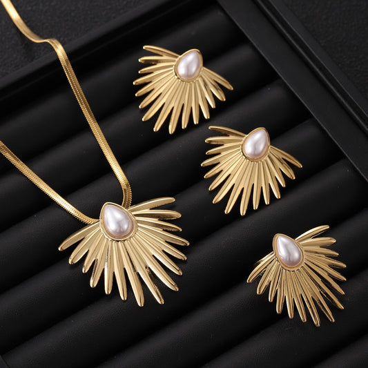 Palm Leaf - Unique and Personalized Three-piece jewelry set