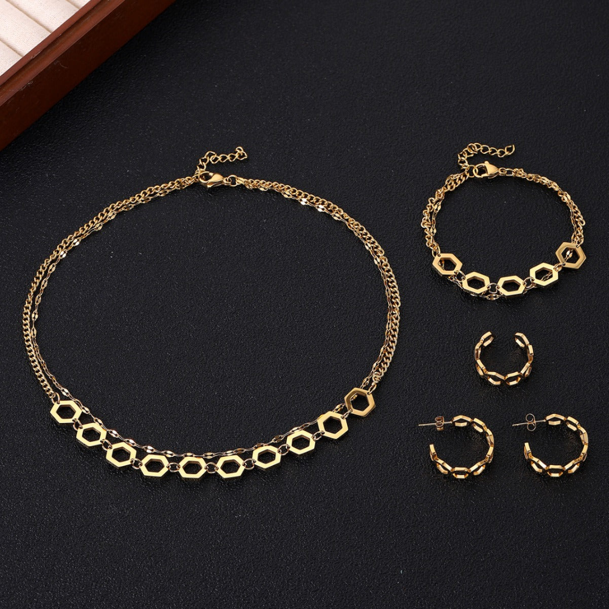 Diamond Shape - Wearing in Layers Four-piece jewelry set